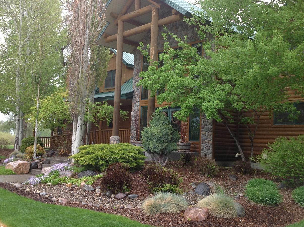 Blue Heron Inn Bed And Breakfast Rexburg Exterior foto