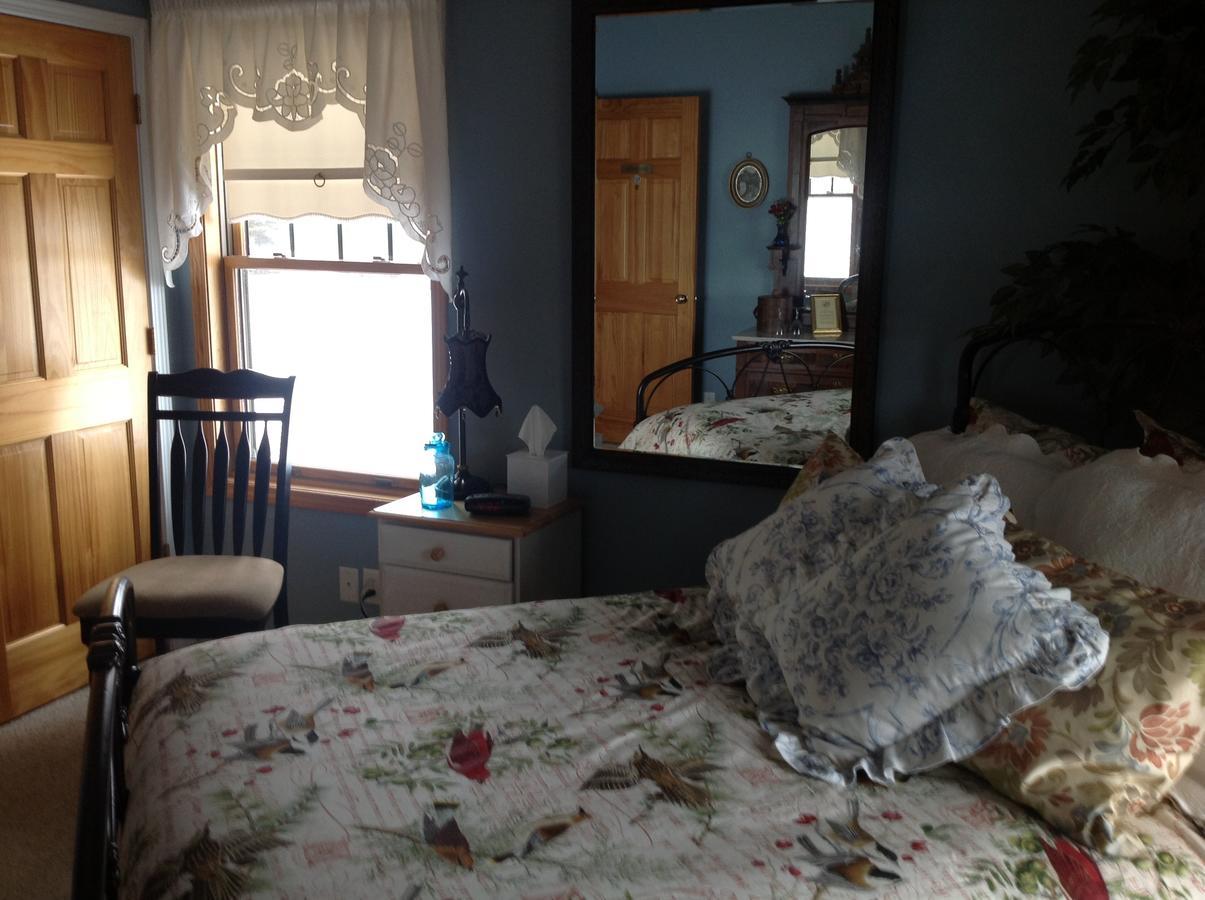 Blue Heron Inn Bed And Breakfast Rexburg Habitación foto